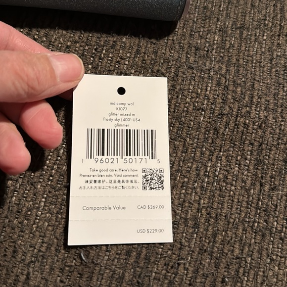 Kate Spade Wallet - Picture 2 of 4